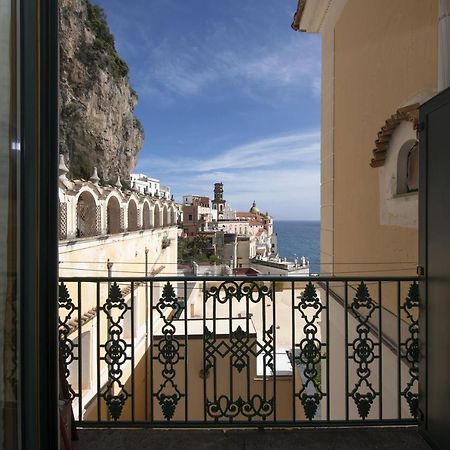 La Casa Di Carmela - Amalfi Coast Apartment Atrani Bagian luar foto
