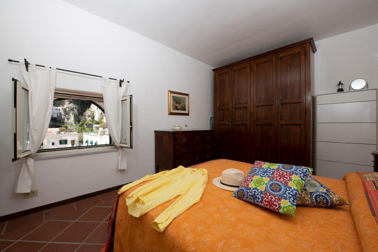La Casa Di Carmela - Amalfi Coast Apartment Atrani Bagian luar foto