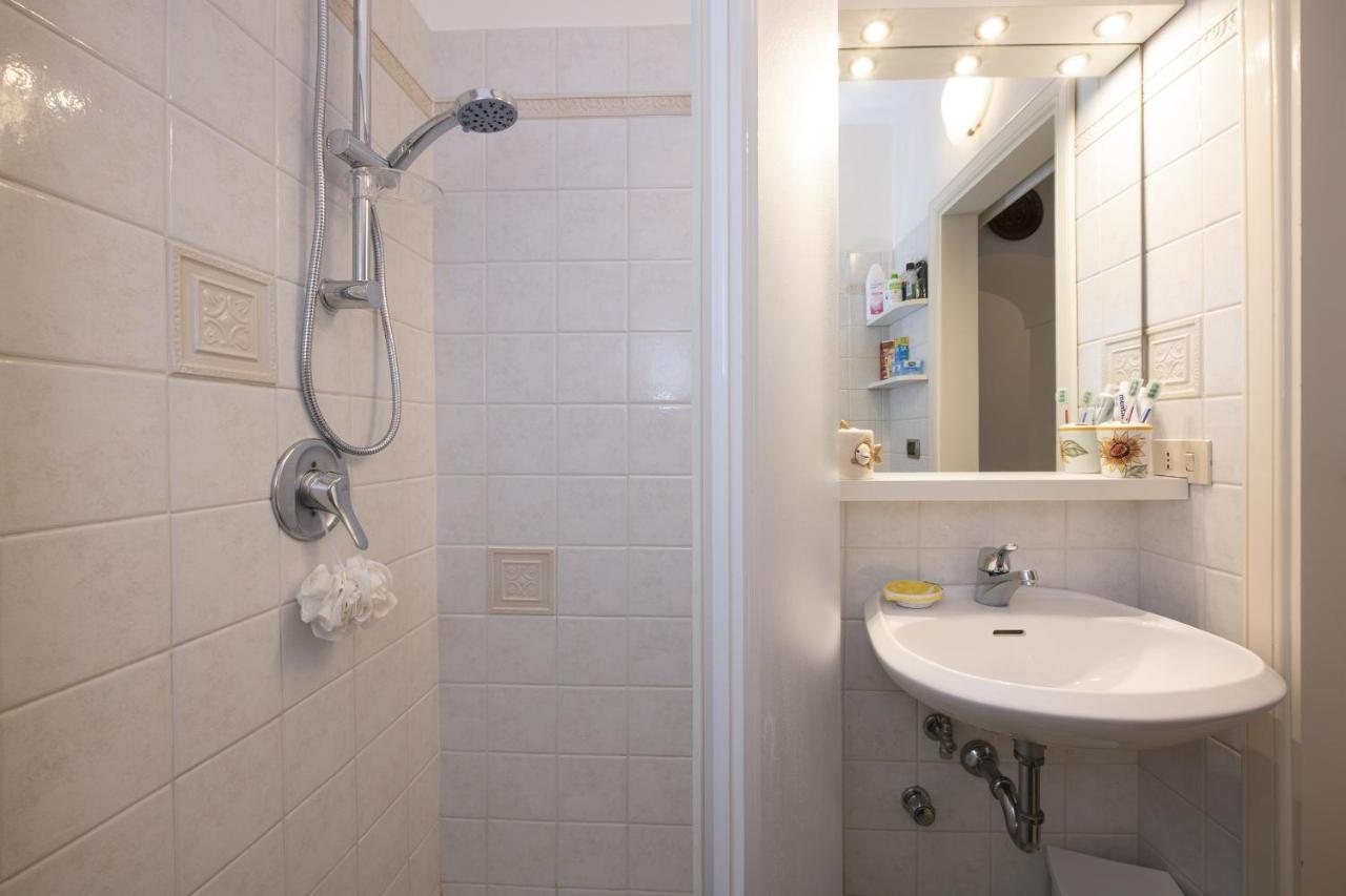 La Casa Di Carmela - Amalfi Coast Apartment Atrani Bagian luar foto